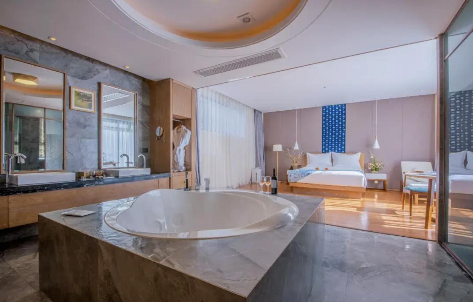Hong Long Jing Hotel Далі Екстер'єр фото