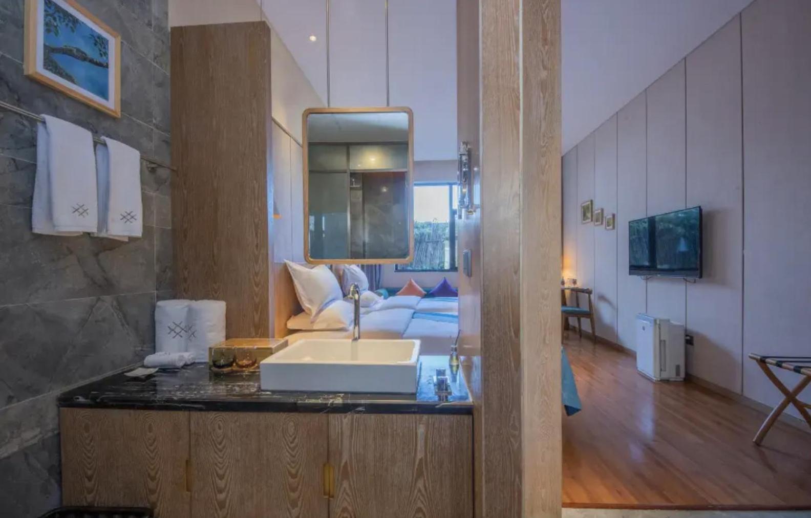Hong Long Jing Hotel Далі Екстер'єр фото